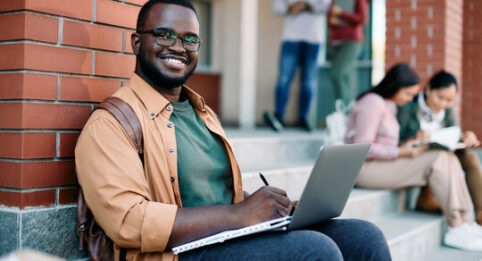 360_F_462712775_vQOx3JvJa06ra04ErSlTx0jJxEMokMj1